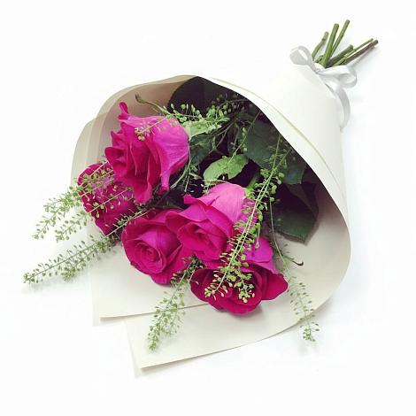 Букет цветов из: Розы в Каменске