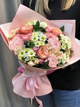 Букет нежные объятья в Каменске Букет цветов из: Гвоздики, Розы и Хризантемы в Каменске