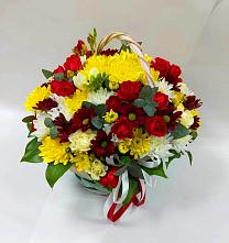 Цветочная композиция из Хризантемы и Розы в корзине в Каменске