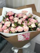 Букет цветов из:  Розы в Каменске