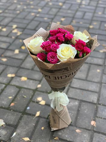 Букет цветов из: Розы в Каменске
